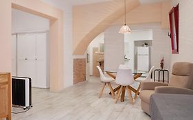 Loft con encanto en el corazón histórico de Peralada